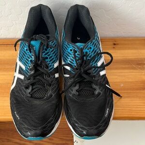 ASICS Men's Black and Blue Running Shoes